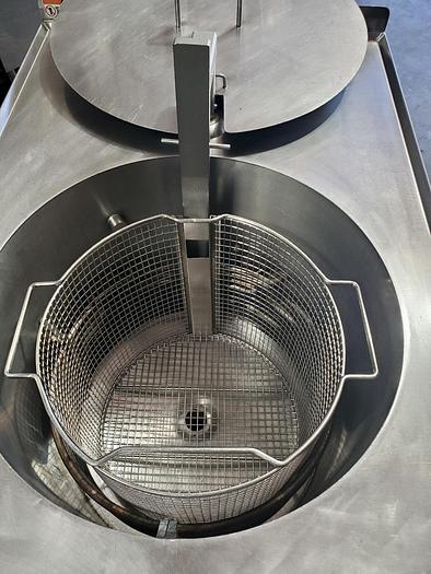 Used Giles GEF720 Electric Deep Fryer with Filter System & Auto Lift, 208/ 3 Ph