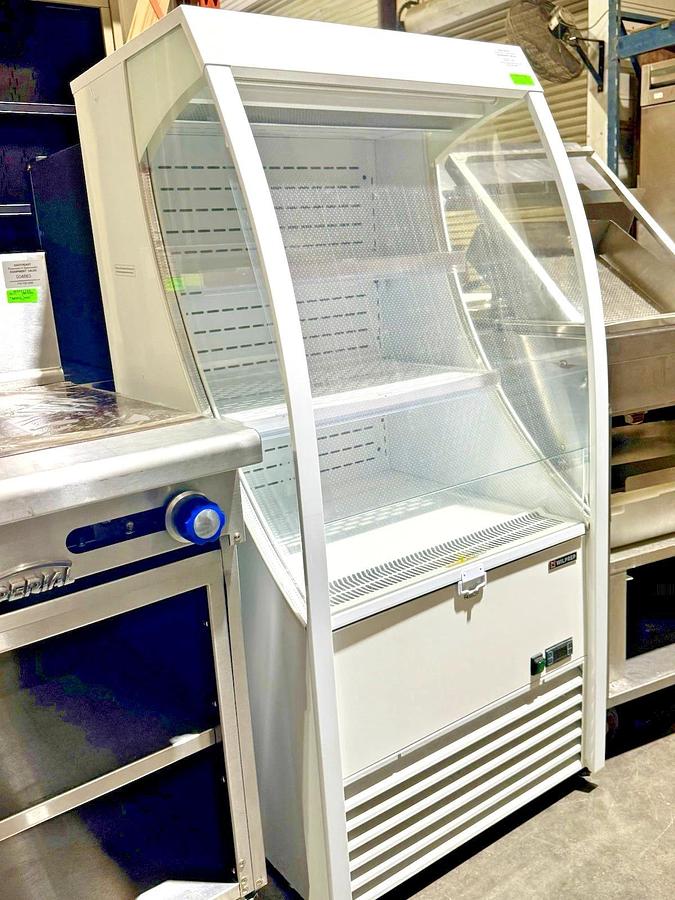 Used 28" White Vertical Grab-N-Go Merchandiser w/ Air Curtain - 115V