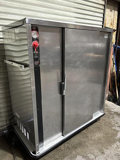 Used FWE P-120 HEATED BANQUET CATERING CABINET, 200 PLATE, HEAT UNIT 120V