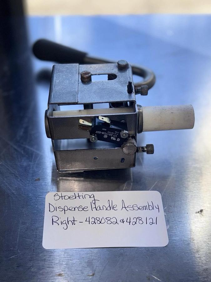 Used STOELTING LT/RT DRAW SPIGOT HANDLE ASSEMBLY 428121 / 428082