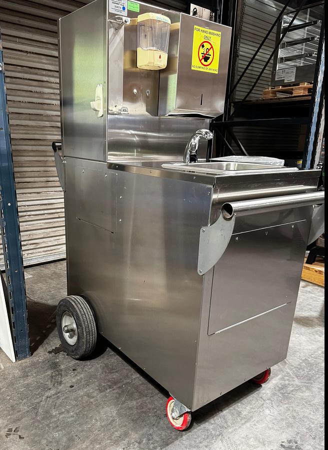 Used Mobile Sink Cart Self Contained Hand Wash Station Mobile Sink w/Pump and Reserve