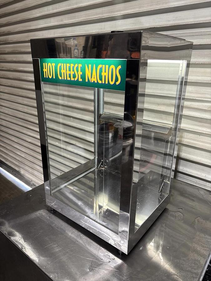 Used Server Products Lighted Nacho Tortilla Chip Server Model CS