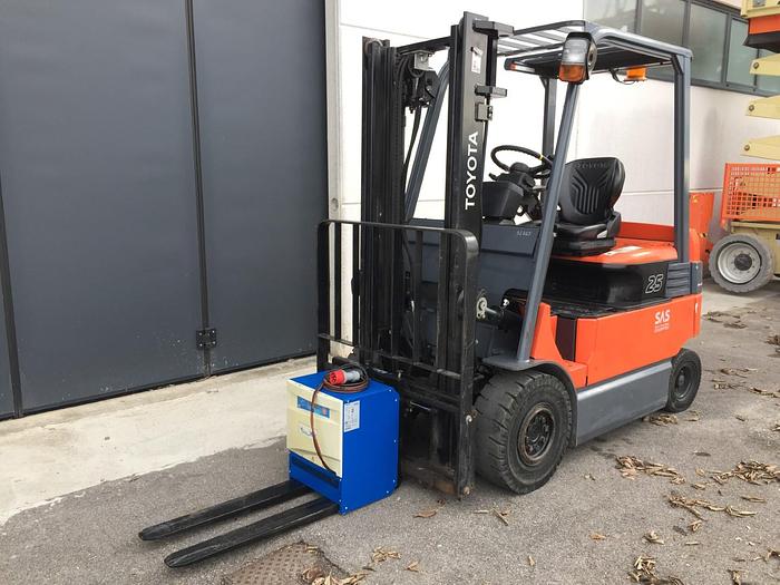 Usato 2012 TOYOTA 7FBMF 25