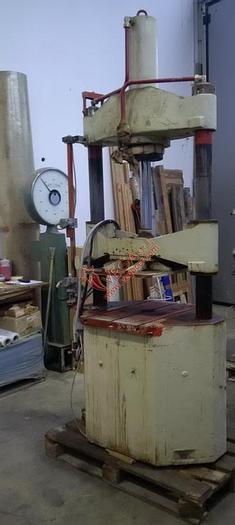 Used Hydraulic press VICENTINI mod. H 30