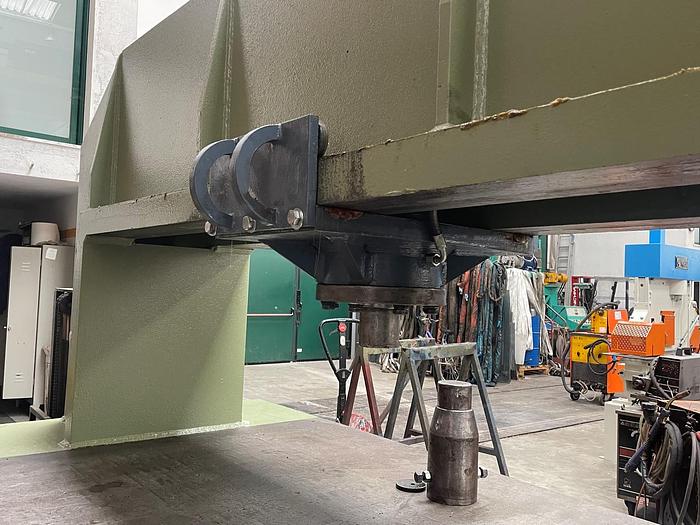 Usato PRESSA A PONTE 250 TON