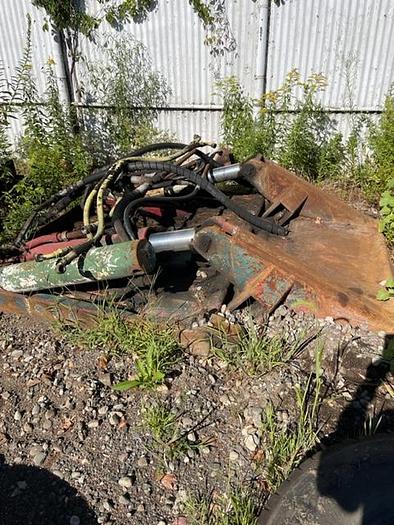 Used Leach R11 blades and carriers with 4 cylinders