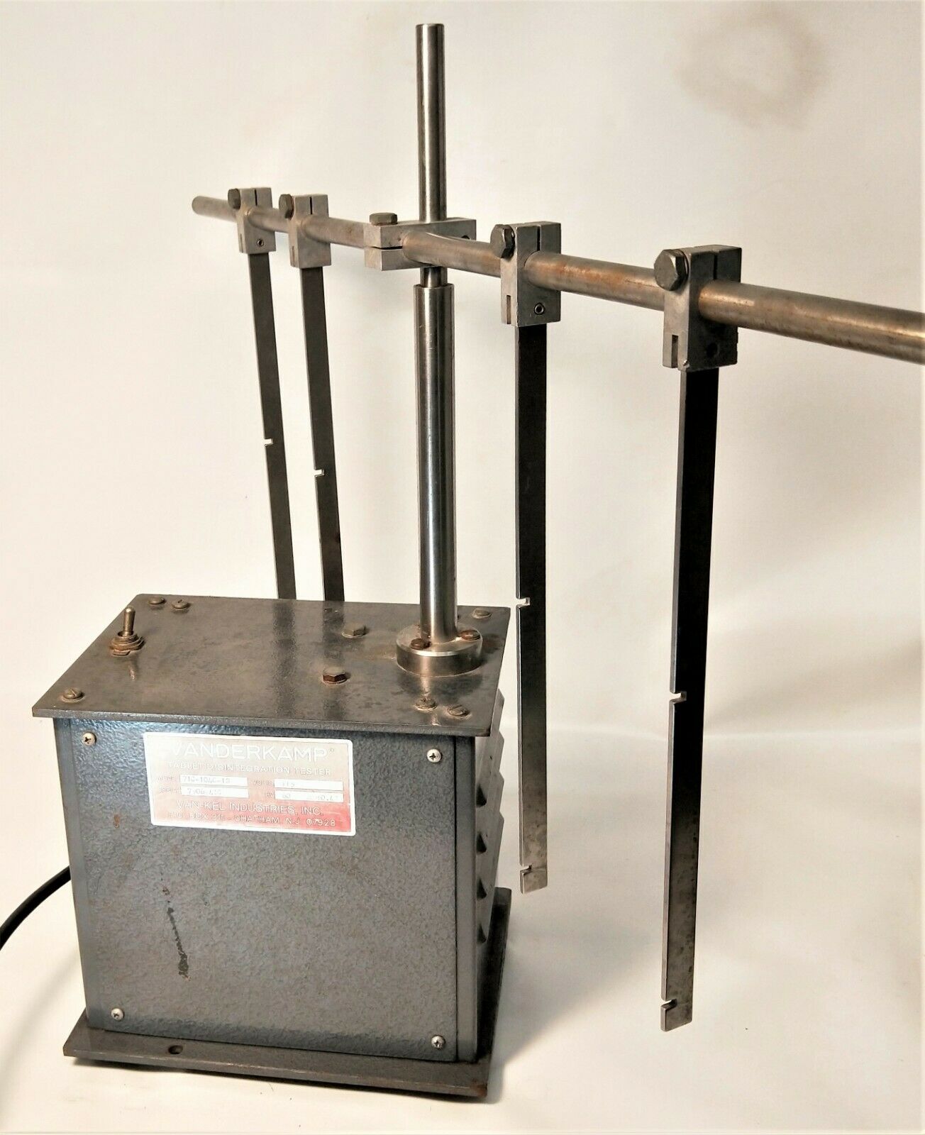 Used Vankel Vanderkamp 71C-104C-12 Tablet Disintegration Tester