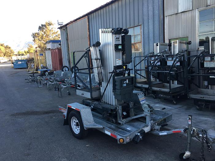 Used 2012 JLG 30AM Man Lift with Contrail TC-2T Trailer