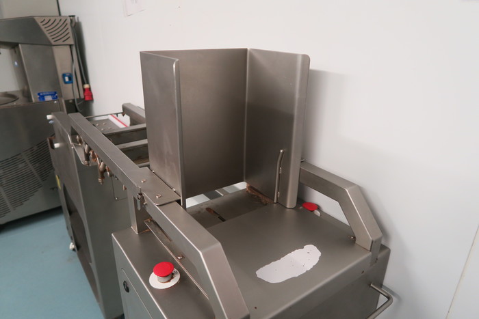 Used Hacos HML240S semi automatic moulding line