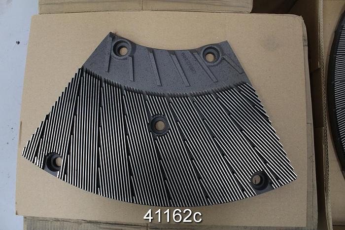 Unused Beloit DD3000/DD4000 42" Refiner Plates #41162