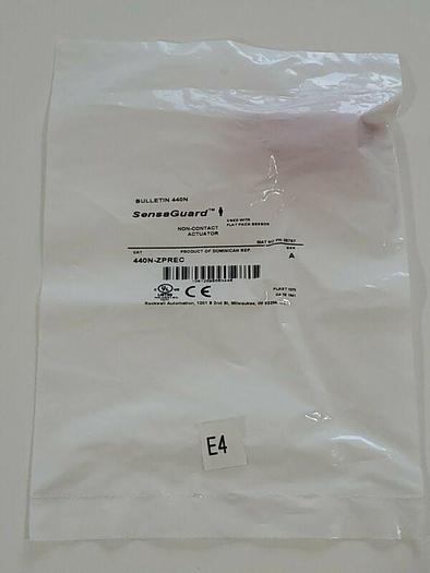 *NEW IN BAG* Allen-Bradley SensaGuard 440N-ZPREC Ser. A Non-Contact Actuator