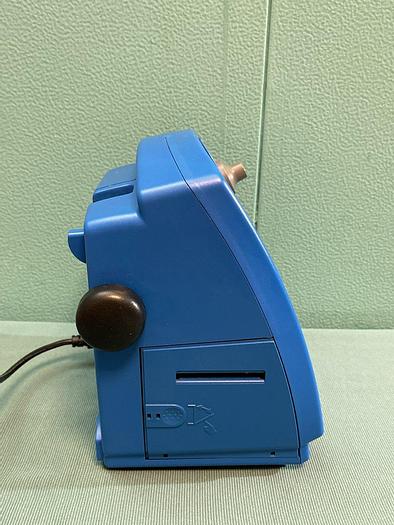 Used GE DINAMAP Pro 400V2 Patientenmonitor mit Schlauch und Blutdruckmanschette