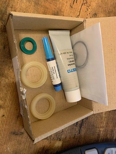 Used FESTO ADVU/AEVU-32-A-PA REPAIR KIT