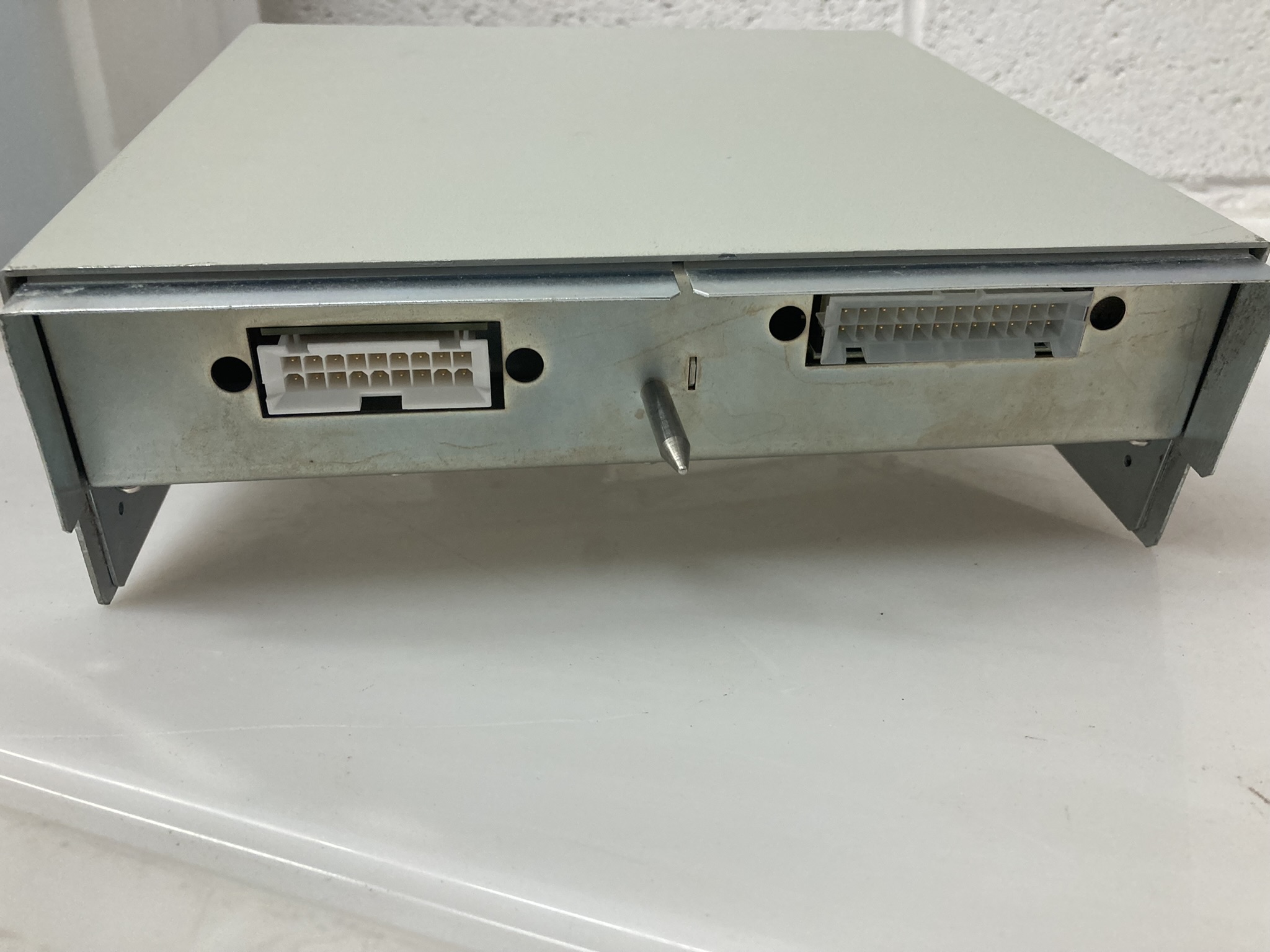 Used CTI-CRYOGENICS 8113212G001 CRYO PUMP CONTROLLER