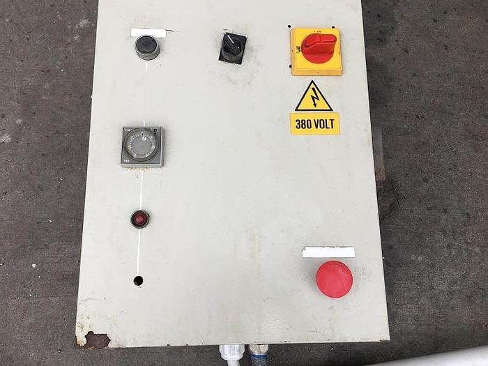 Usato BURATTO / VIBRATORE RETTANGOLARE INSONORIZZATO