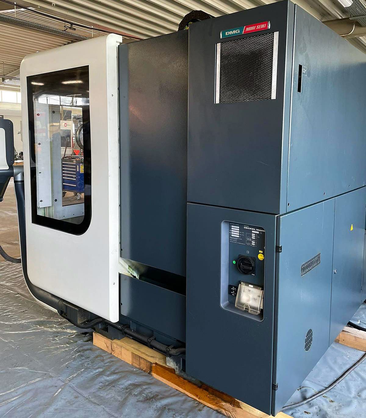 Used DMG Gildemeister DMU 50 - CNC Vertical machining center - 2013