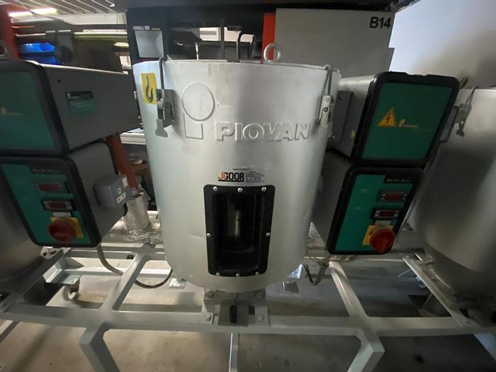 Used 2000 Piovan DS406 Desiccant Dryer System