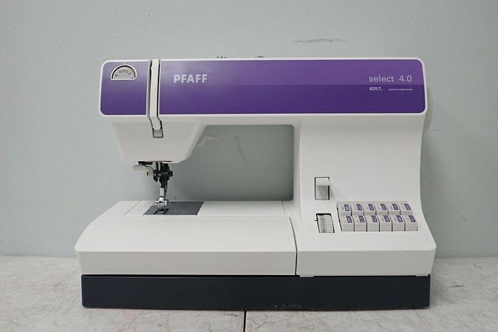 Used PFAFF Type 610A Select 4.0 Sewing Machine with Cover and Foot Pedal / Controller