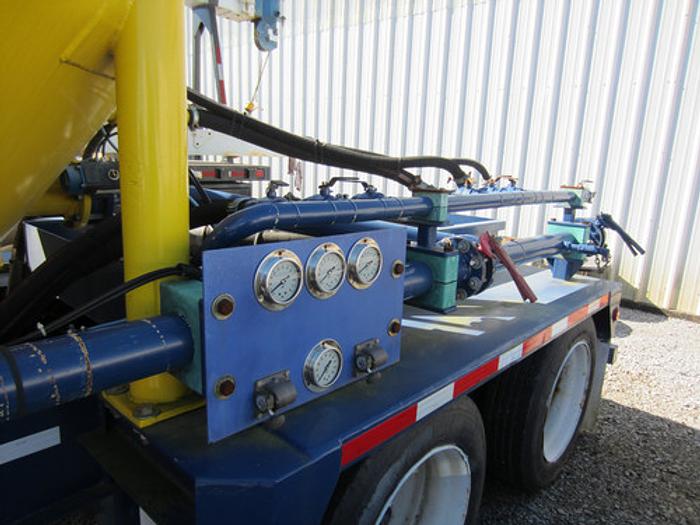 Used Dual Cement Bulk Tank Trailer