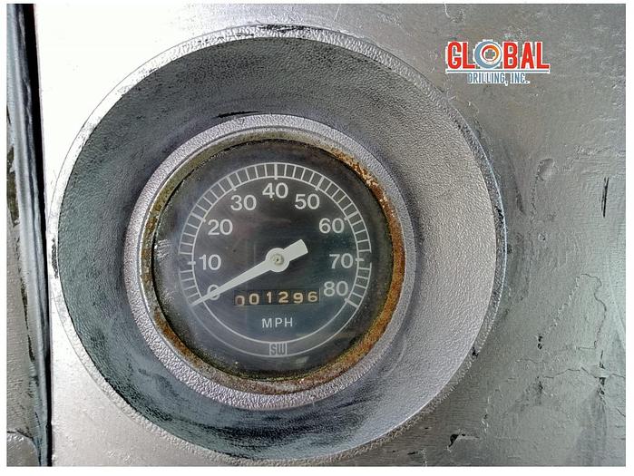 Used Item 0760 : 1976 Speedstar / Ford Water Well Drill Truck