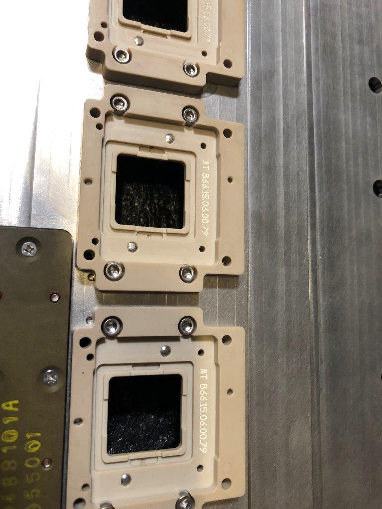 Used Delta Edge DE8000 20lds SOIC .300 WSO Test Handler Change Kit