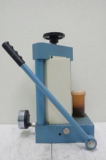 Used Beckman 199060 Model P16M 16 Ton Press