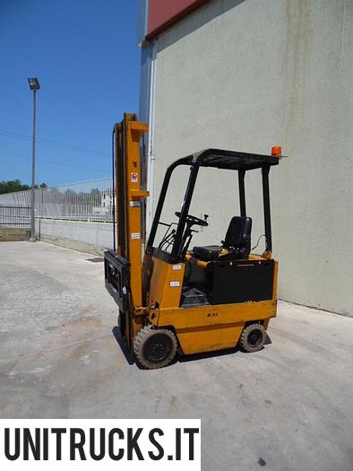 Usata CATERPILLAR M 25