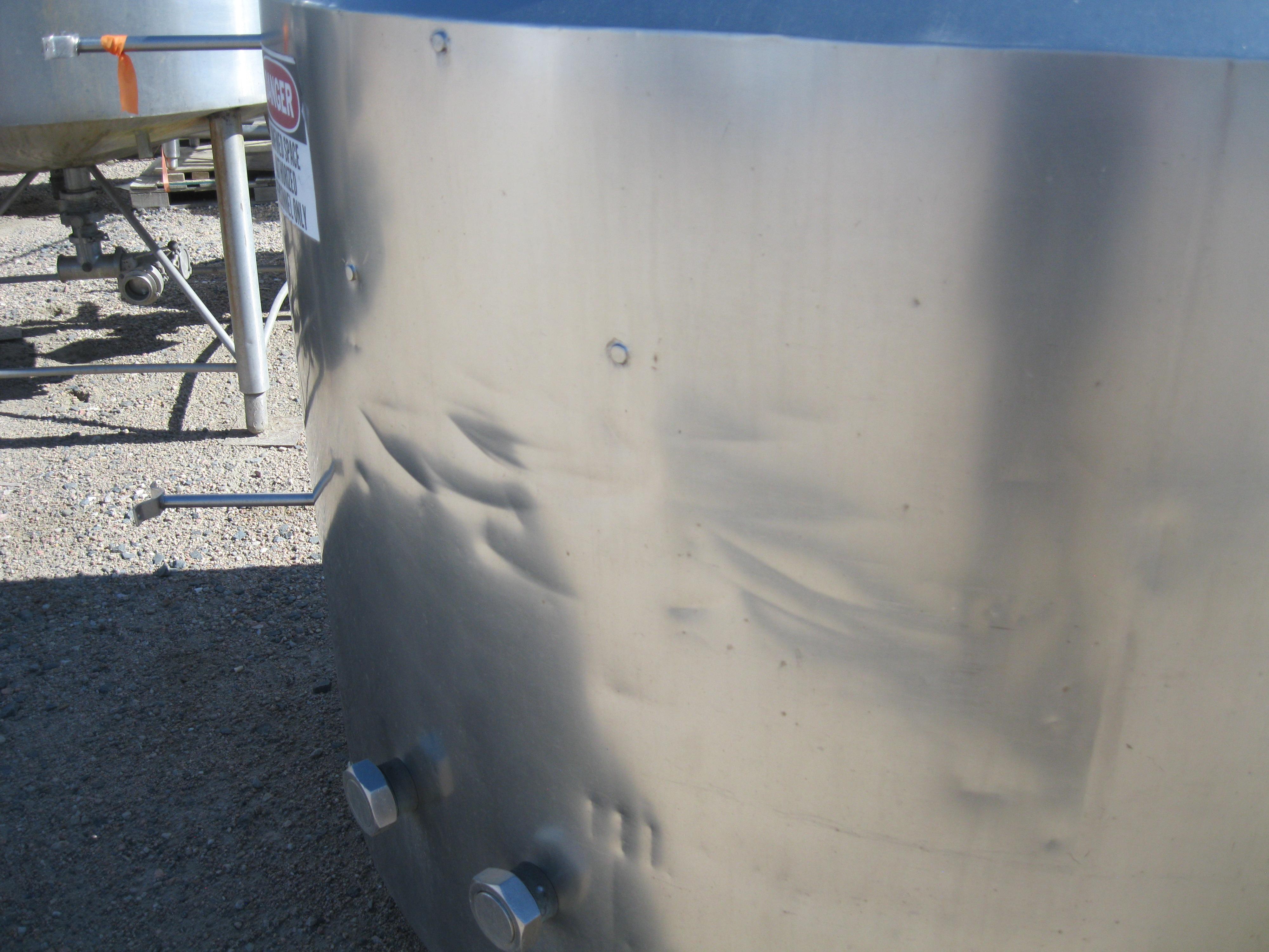 Used 500 GALLON PROCESSOR TANK