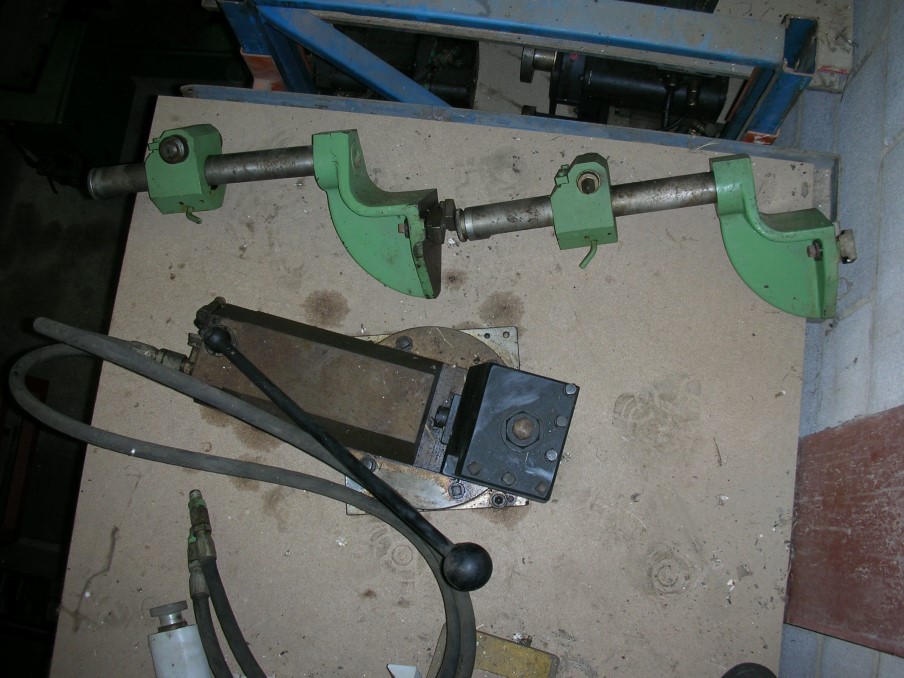 Usado AMUTIO CAZENEUVE Accesorios Tornos #A-10