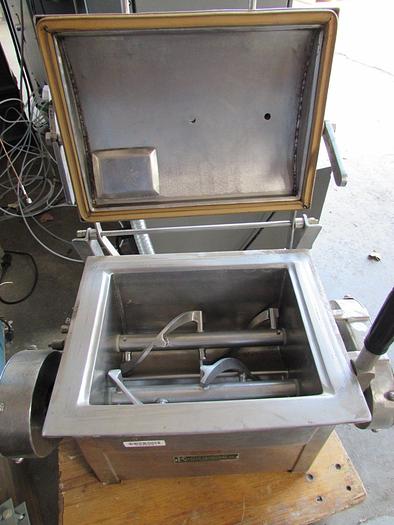 Used 0.33 CU. FT. KEEBLER DUAL SHAFT RIBBON BLENDER – S/S – VACUUM – JACKETED (#9181)