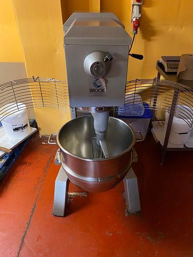 Used Univex 80qt fully guarded planetary mixer