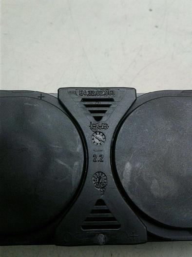 IGUS Energy Chain E4.32.01(8 links) , E4.32.02.063 (8 Links)