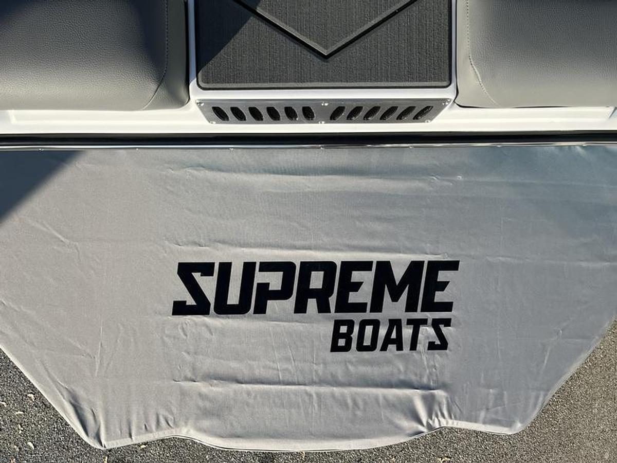 2026 Supreme Boats S240