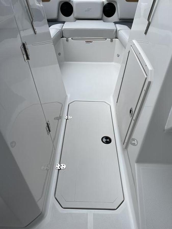 2025 Starcraft Marine SVX 230 OB