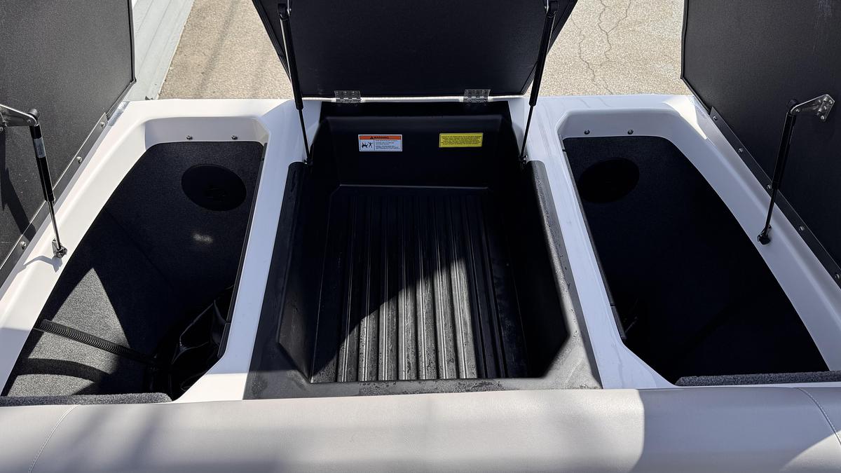 Used 2024 Moomba Max