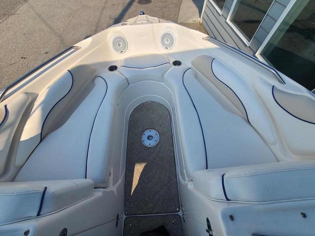 Used 2006 Rinker 226 RX