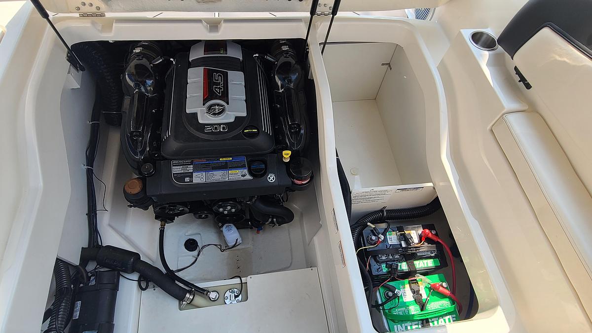 Used 2020 Bayliner DX 2250