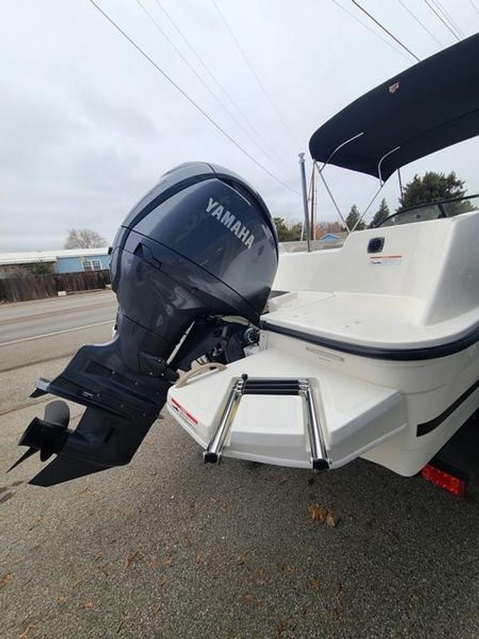 Used 2021 Bayliner Element E21