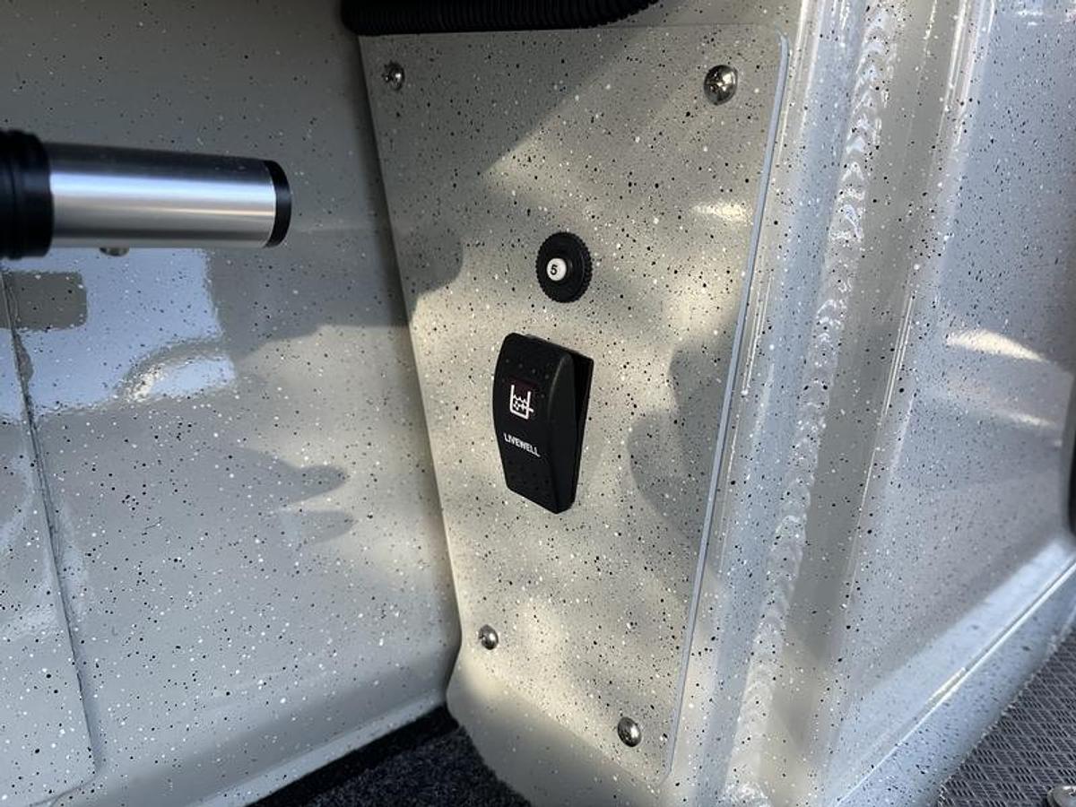 2026 Weldcraft 210 Revolution