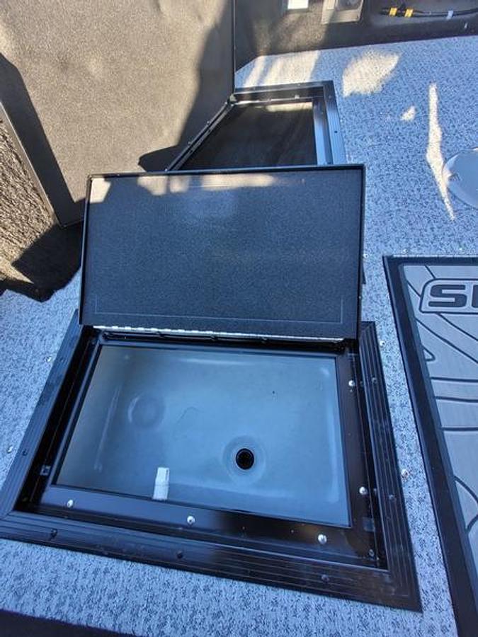 2025 Smoker Craft 188 Adventurer Contour Edition