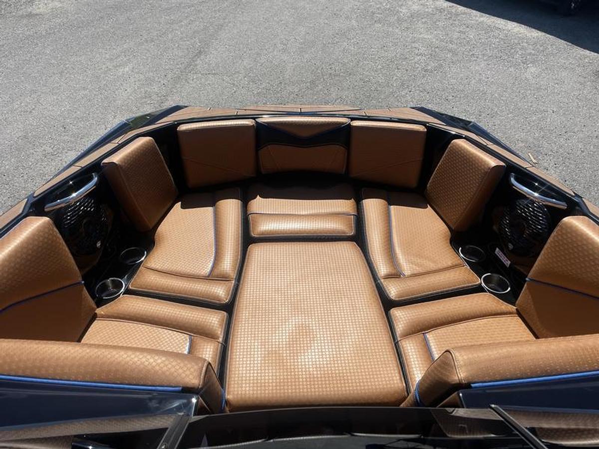 Used 2023 Supreme Boats ZS252