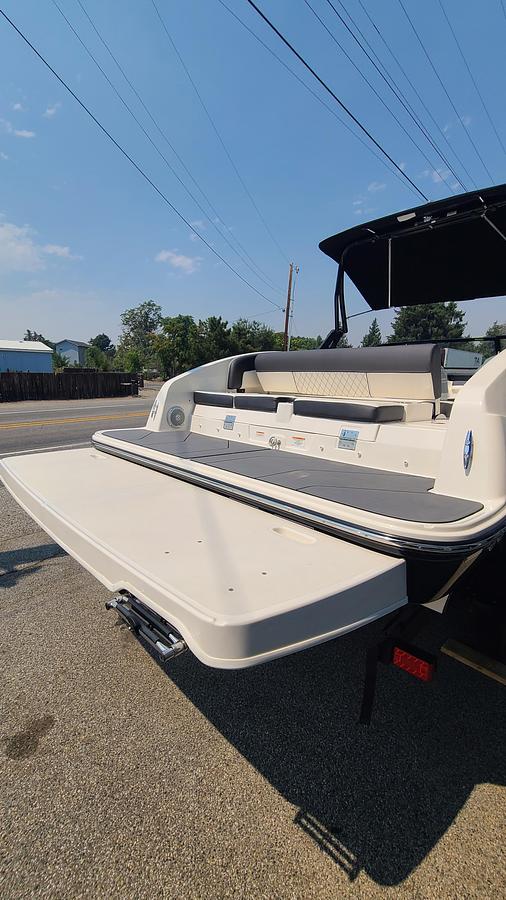 Used 2020 Bayliner DX 2250