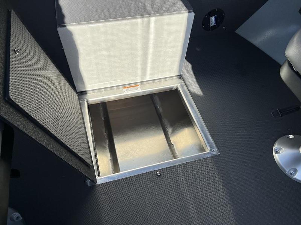 2026 Weldcraft 210 Revolution