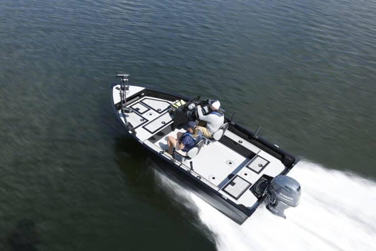 2027 Smoker Craft 166 Excursion