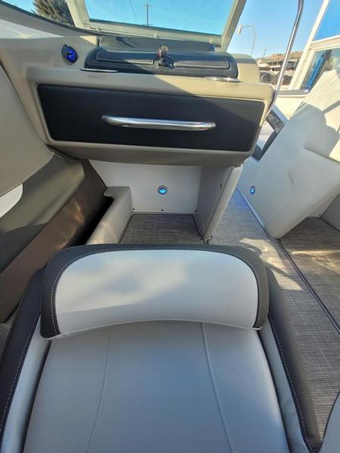 2024 Crownline 240 SS