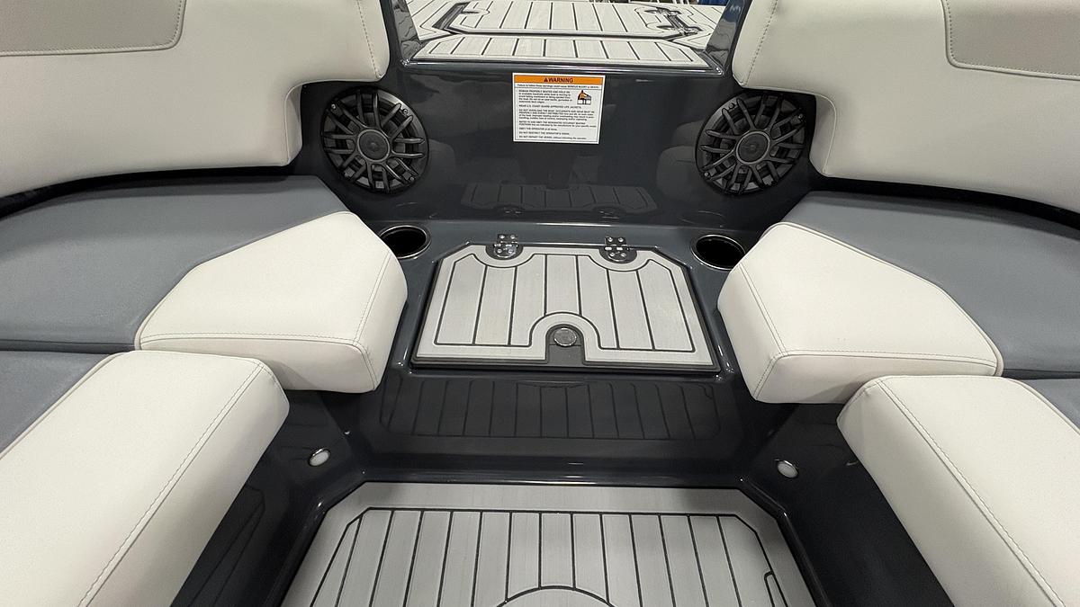 2027 Starcraft SVX191