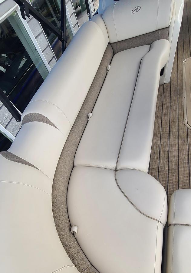 Used 2022 Avalon 27 Catalina Entertainer Funship