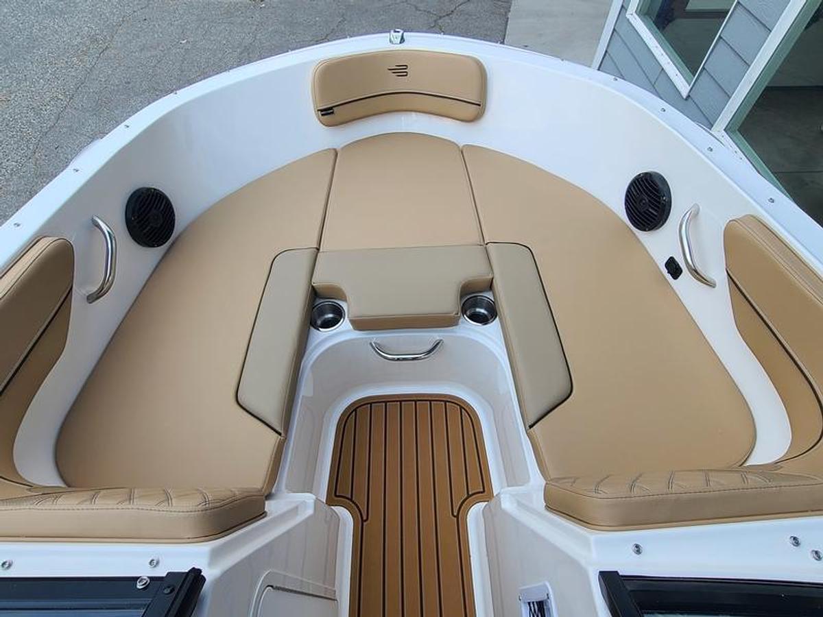 2026 Bayliner VR4 OB