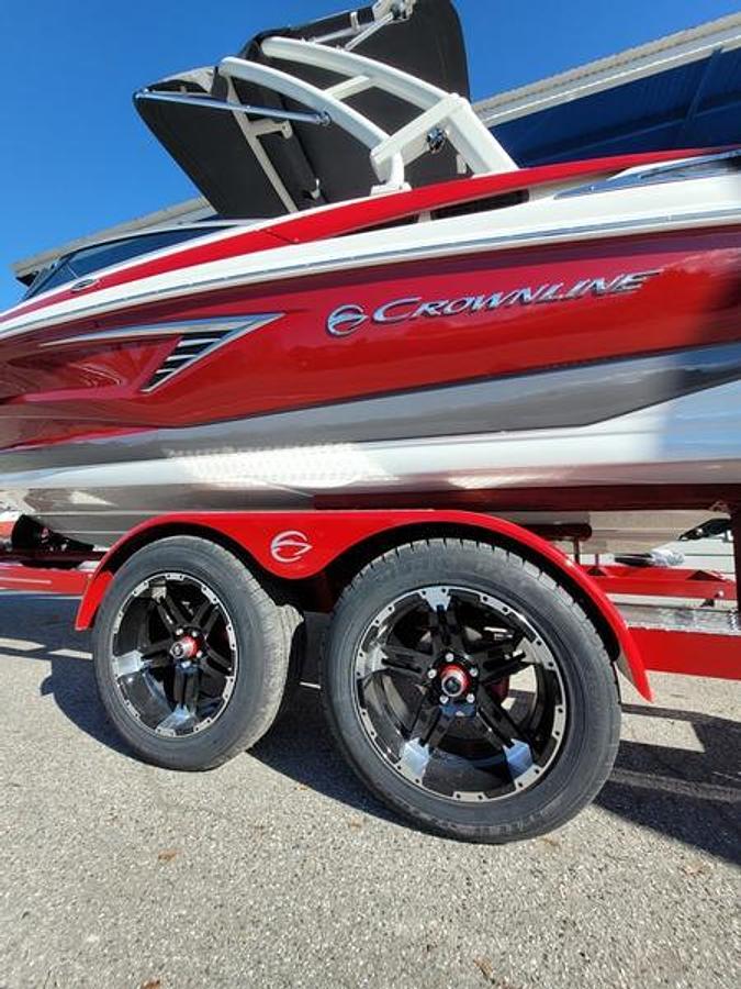 2024 Crownline 220 SS