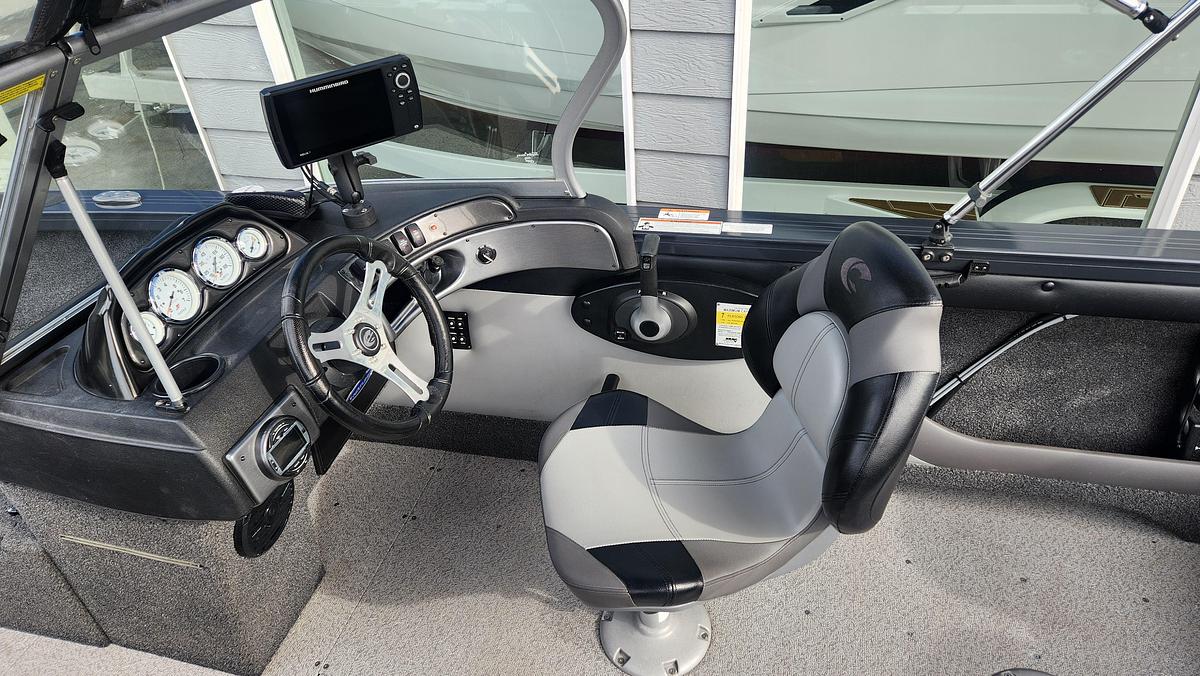 Used 2019 Crestliner 1750 Super Hawk